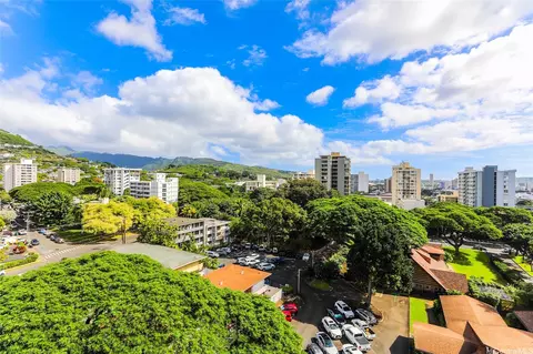 1525 Wilder Ave #1005, Honolulu, HI 96822