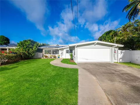 545 Ka Awakea Pl, Kailua, HI 96734