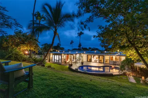 445 Iliwahi Loop, Kailua, HI 96734