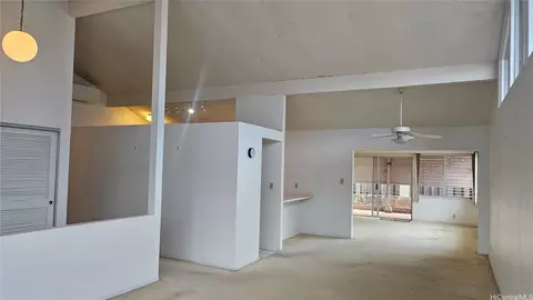 590 Keolu Dr, Kailua, HI 96734