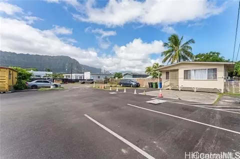 41-35 Wailea St, Waimanalo, HI 96795