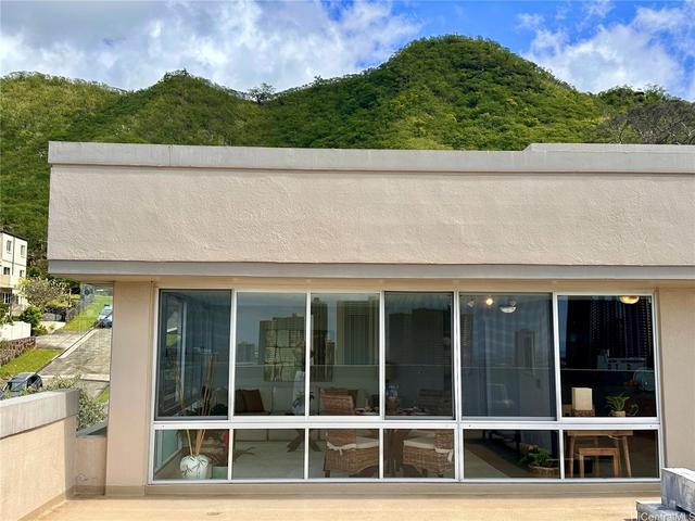 255 Huali St #406, Honolulu, HI 96813