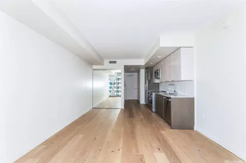 1001 Queen St #1307, Honolulu, HI 96814