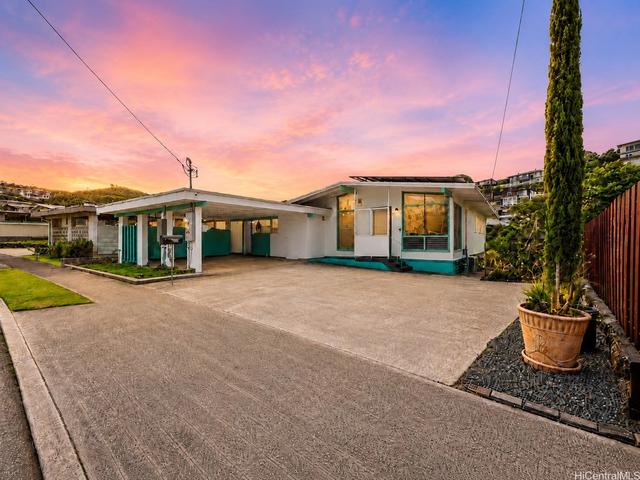 1453 Onipaa St, Honolulu, HI 96819
