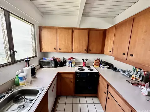 4206 Keanu St #3, Honolulu, HI 96816