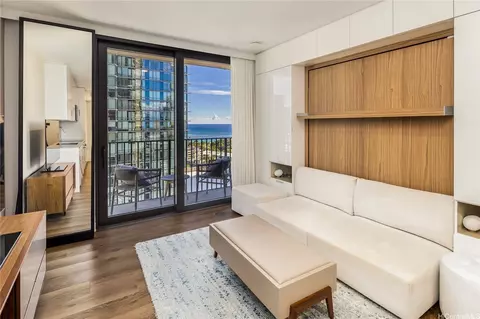 987 Queen St #1806, Honolulu, HI 96814