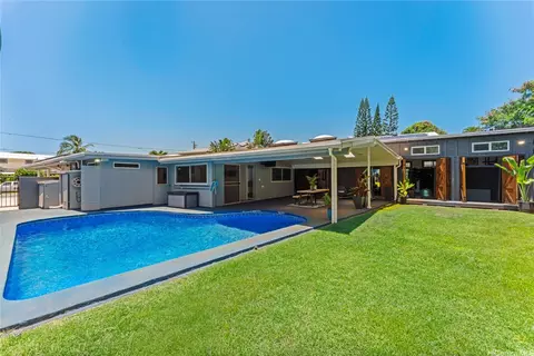 1027 Alahaki St, Kailua, HI 96734