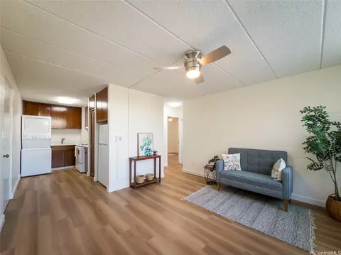 2015 Wilder Ave #2E, Honolulu, HI 96822