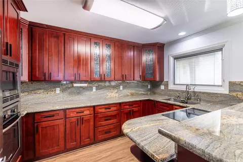 1118 Hala Dr, Honolulu, HI 96817