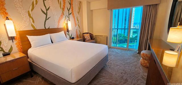 410 Atkinson Dr #1252, Honolulu, HI 96814