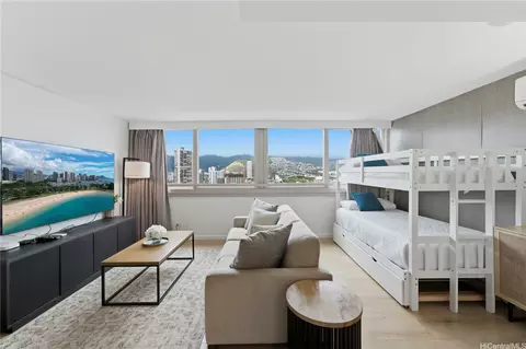 445 Seaside Ave #1901, Honolulu, HI 96815
