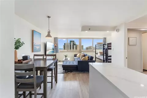 445 Seaside Ave #1901, Honolulu, HI 96815