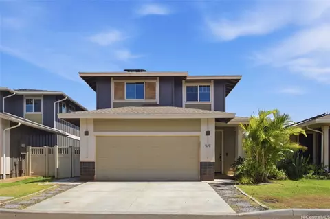94-1251 Hale Halawai Dr #40, Waipahu, HI 96797