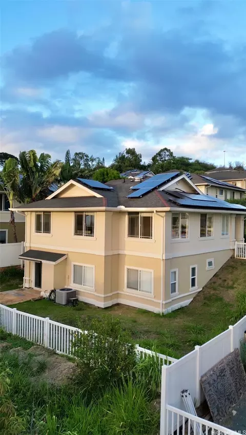 92-1089 Palahia St #B, Kapolei, HI 96707