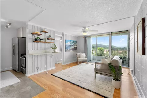 46-283 Kahuhipa St #C802, Kaneohe, HI 96744