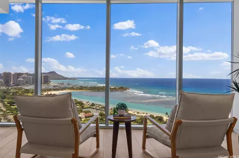 1118 Ala Moana Blvd #2502, Honolulu, HI 96814