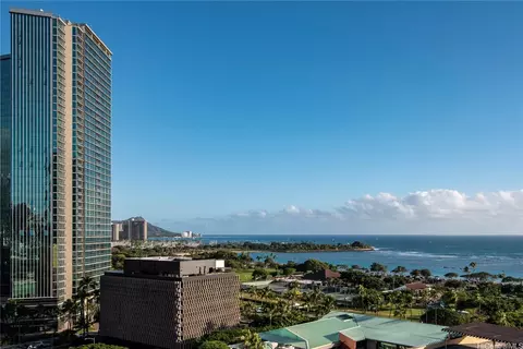 1108 Auahi St #1102, Honolulu, HI 96814