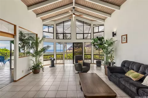 84-1330 Maunaolu St, Waianae, HI 96792