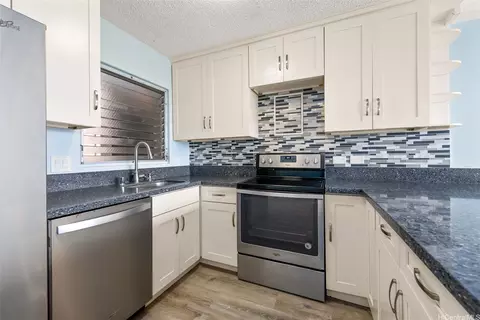 98-707 Iho Pl #2/402, Aiea, HI 96701