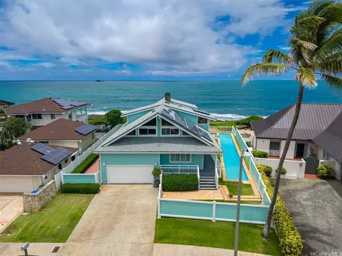 586 Kaimalino St, Kailua, HI 96734