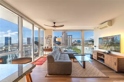 909 Kapiolani Blvd #1804, Honolulu, HI 96814