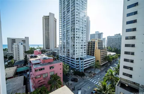 2442 Kuhio Ave #1101, Honolulu, HI 96815