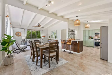 903 Alahaki St, Kailua, HI 96734