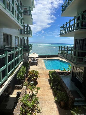 2957 Kalakaua Ave #211, Honolulu, HI 96815