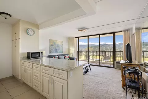 201 Ohua Ave #T2-3011, Honolulu, HI 96815