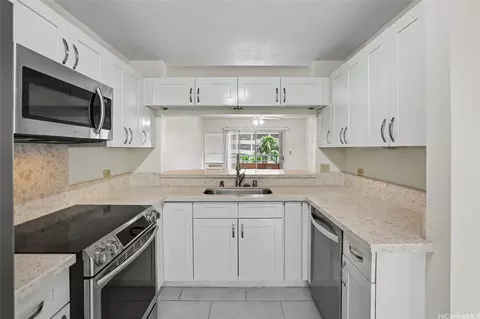 1080 Ala Napunani St #419, Honolulu, HI 96818