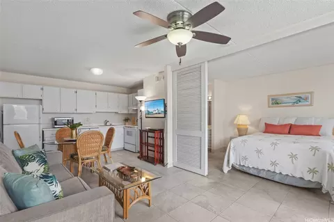 2240 Kuhio Ave #1114, Honolulu, HI 96815