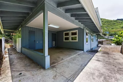 Exterior - 912 Hao St, Honolulu, HI 96821 photo 2 of 2