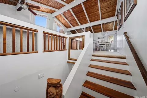 Entry Way - 1011 Luaole Pl, Honolulu, HI 96818 photo 1 of 1