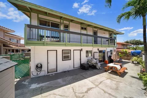 Exterior - 1011 Luaole Pl, Honolulu, HI 96818 photo 3 of 3