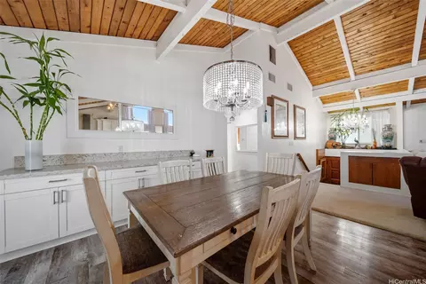 Dining - 1011 Luaole Pl, Honolulu, HI 96818 photo 1 of 1