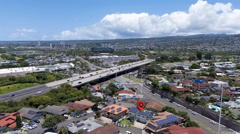 View/Area - 1011 Luaole Pl, Honolulu, HI 96818 photo 2 of 3