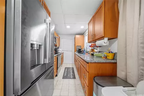 Kitchen - 1011 Luaole Pl, Honolulu, HI 96818 photo 5 of 5