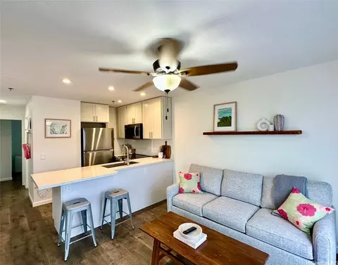 711 Wailepo Pl #304, Kailua, HI 96734