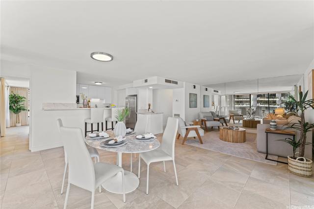1910 Ala Moana Blvd #16A, Honolulu, HI 96814