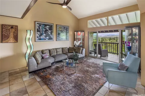 1302 Kamahele St #2402, Kailua, HI 96734