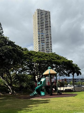1060 Kamehameha Hwy #1704B, Pearl City, HI 96782