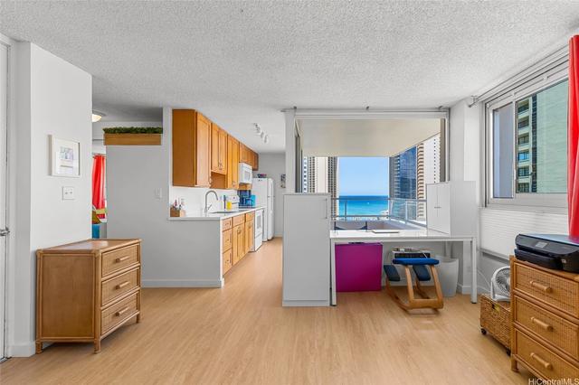2421 Tusitala St #2103, Honolulu, HI 96815
