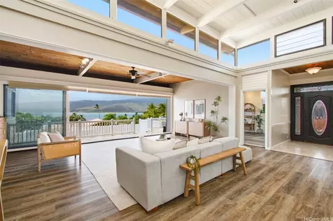 251 Poipu Dr, Honolulu, HI 96825