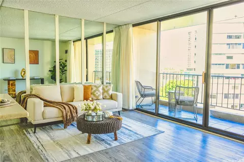 411 Hobron Ln #903, Honolulu, HI 96815