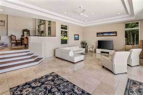 Living - 5609 Poola St #A, Honolulu, HI 96821 photo 1 of 3