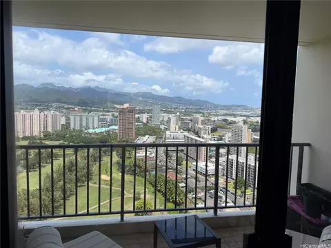 990 Ala Nanala St #33D, Honolulu, HI 96815