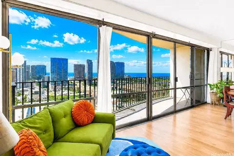 700 Richards St #2507, Honolulu, HI 96813
