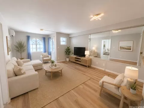 1433 Kewalo St #PH4, Honolulu, HI 96822