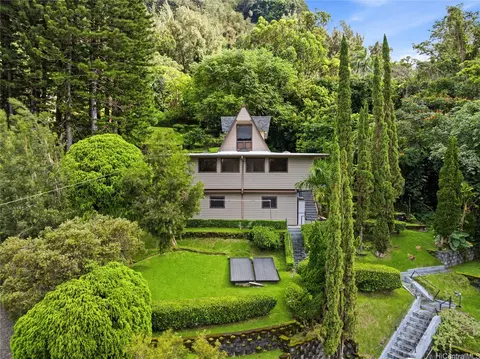 108 Meleana Pl, Honolulu, HI 96817