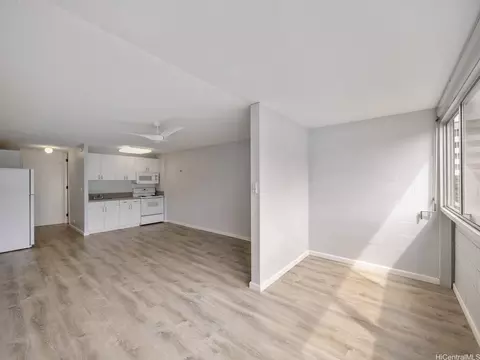 1718 Anapuni St #303, Honolulu, HI 96822